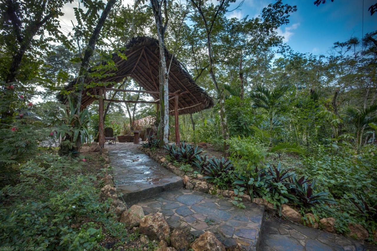 Mystic River Resort Сан-Игнасио Экстерьер фото